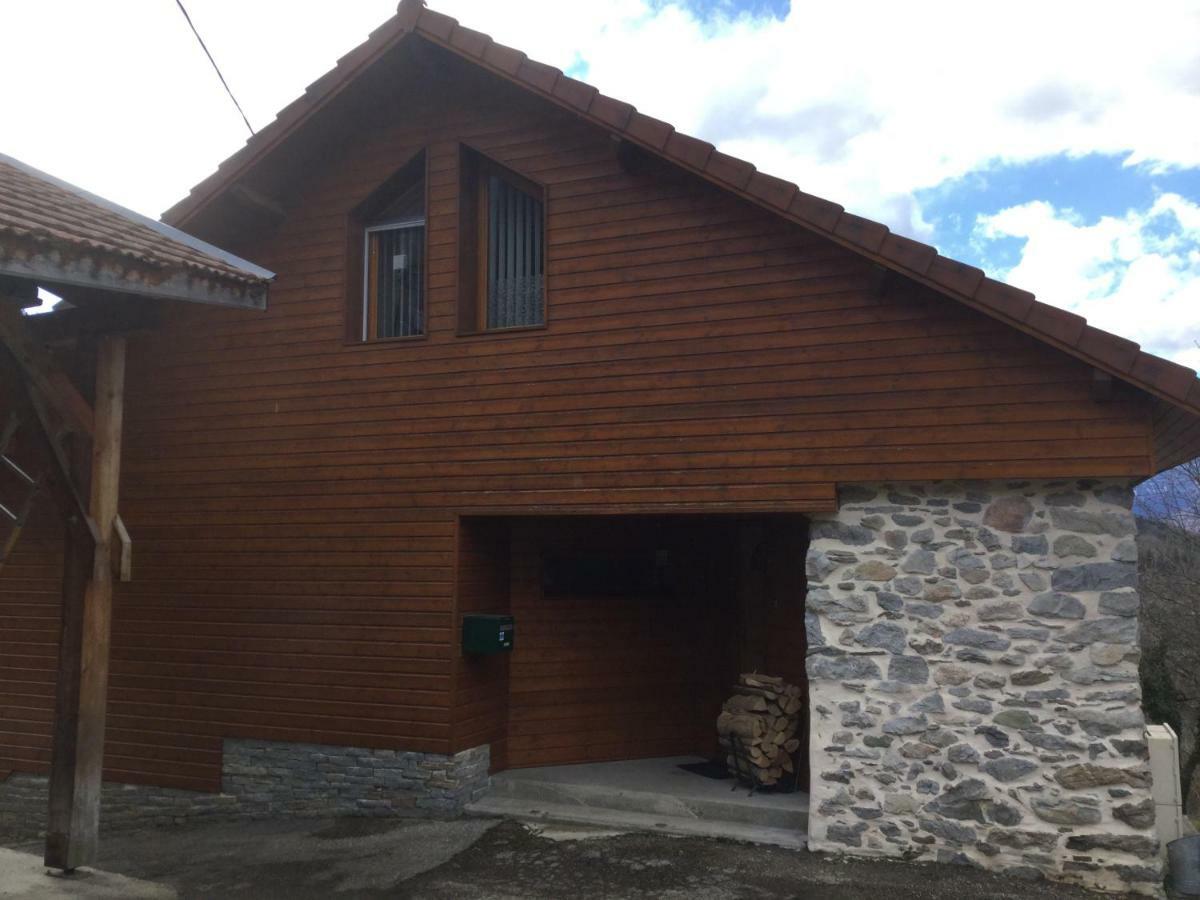 Hotel Maison Moyenne Montagne Saint-Pierre-d'Allevard Exterior foto